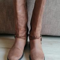 Stivali marroni da donna Bata