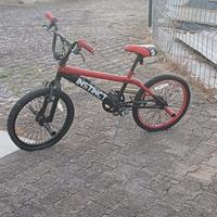 bicicletta bmx