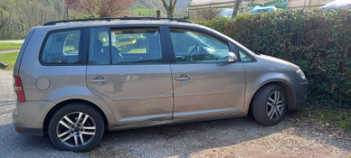 Wolksvaghen touran 7 posti