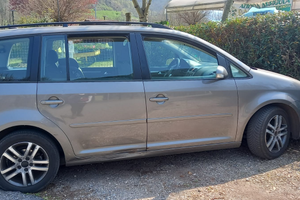 Wolksvaghen touran 7 posti