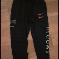 pantaloni nike