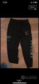 pantaloni nike