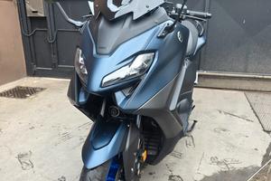 Yamaha TMAX 560 Base