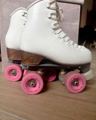 pattini a rotelle n. 220