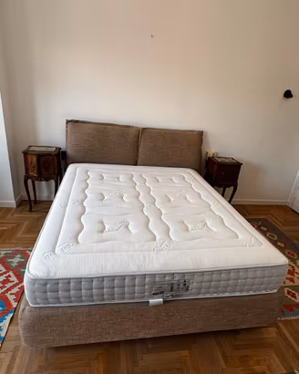 Letto matrimoniale e materasso