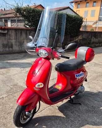vespa et4