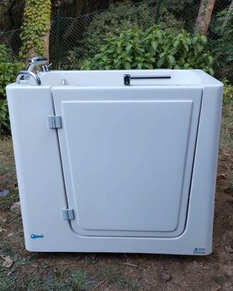 vasca da bagno con sportello e  seduta 