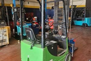 Carrello elevatore elettrico marca Pieralisi con p