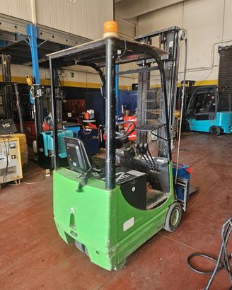 Carrello elevatore elettrico marca Pieralisi con p