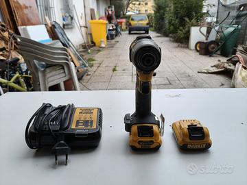 Avvitatore ad impulsi 12Volt Dewalt