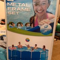 Piscina diametro 4,57 metri con accessori