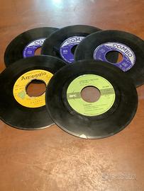 Ballabili, dischi 45 giri in vinile senza copertin