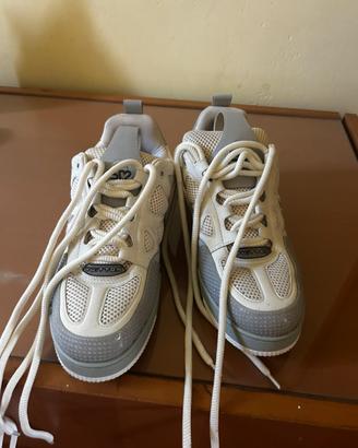 Scarpe Lousi Vitton (non originali)