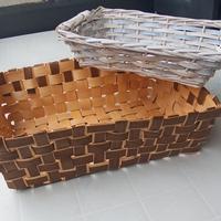 Set cestini in strisce di legno intrecciato 