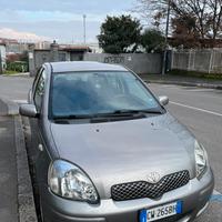 Toyota Yaris 1.3 benzina 5 porte