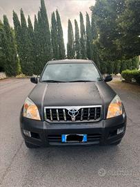 Toyota land cruiser kdj120 2004