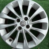 Cerchi in lega 16”