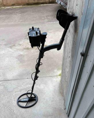 C-Scope CS4PI metal detector con asta telescopica