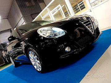 ALFA ROMEO GIULIETTA 1.6 JTDM DISTINCTIVE PRONTA C