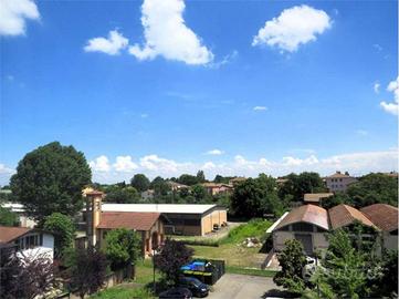 Immobile di 100 m² con 5 locali a Reggio Emilia