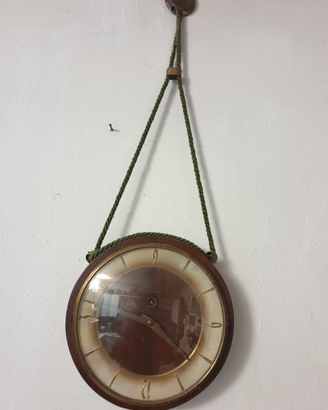 Orologio meccanico a muro con oblo vintage barca