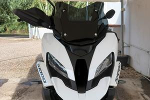 BMW s1000 xr allestimento M 2025