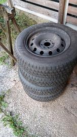 4 pneumatici fiat doblò