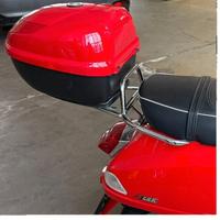 Portapacchi e baule Rosso ; per Vespa LX / S
