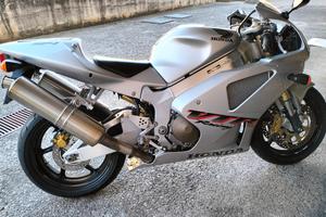 Honda VTR SP1 -  