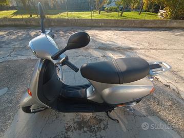 Piaggio Vespa 50 ET4 - 2002
