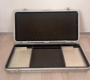Flight Case per  CDJ 100 e mixer pioneer