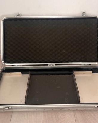 Flight Case per  CDJ 100 e mixer pioneer
