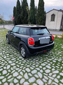 Mini Cooper D 1.5 diesel Euro6B