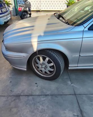 JAGUAR X-TYPE 2003 PARAFANGO ANTERIORE SX/DX
