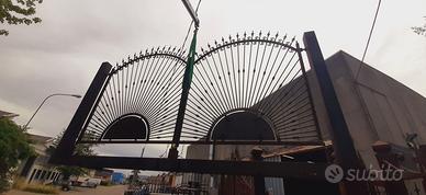 Cancello di 400 x 181/193 x 225 su monoblocco