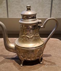 Teiera in ottone argentato