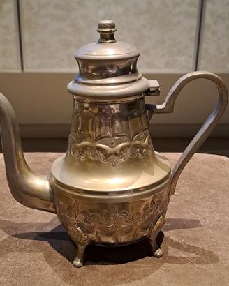 Teiera in ottone argentato