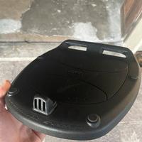 Piastra supporto bauletto Givi