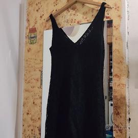 vestito di pizzo tensione in