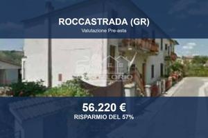 Immobile in asta di 116 m² con box auto a Roccastr