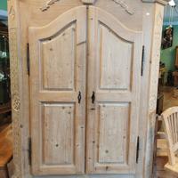 armadio rustico in abete