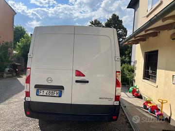 Furgone movano passo medio  cilindata 2300