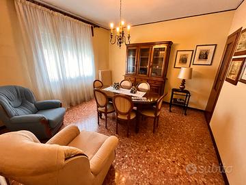 Arredamento per Sala da pranzo / Soggiorno