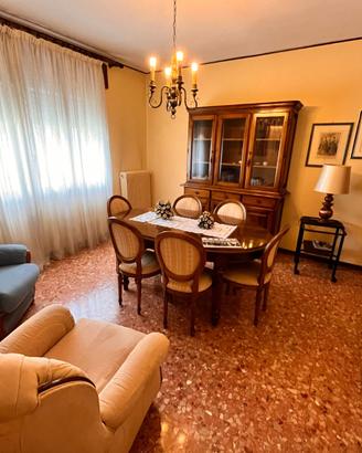 Arredamento per Sala da pranzo / Soggiorno