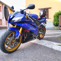 Yamaha r6 2006blu cerchi oro