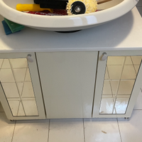 Mobile bagno sottolavabo con ante specchio bianco
