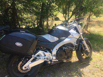 Suzuki GSR 600