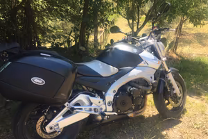 Suzuki GSR 600