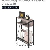 Tavolino stretto con stazione di ricarica 