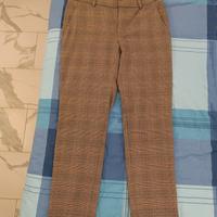 Pantaloni a quadri marroni Zara